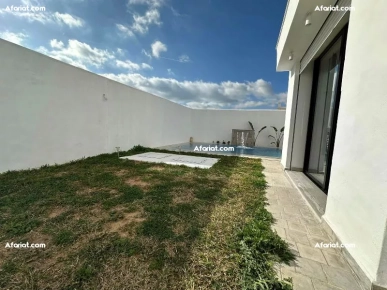 Villa KALMIA(Réf: L2995)