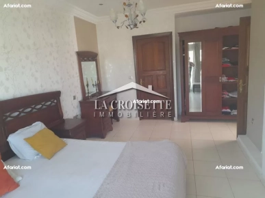 Triplex S+6 avec piscine à Gammarth MTRL0080