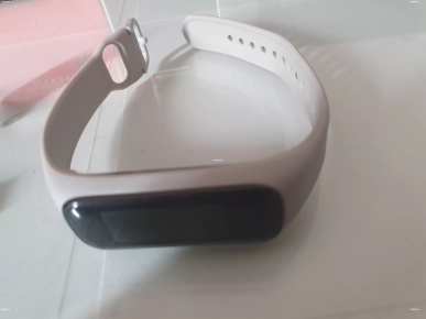 Smartwatch Samsung Galaxy Fit 2 + 2eme bracelet neuf