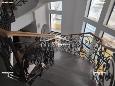 Villa S+6  à Gammarth ZVL0574