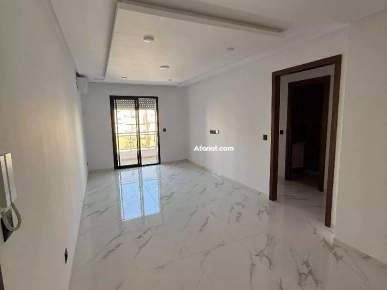 appartement S plus deux récemment construit avec parking ss sol