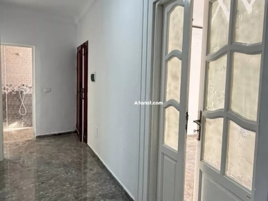 * Étage S+3 À louer Ain zaghouan sud - côté Le Triplex