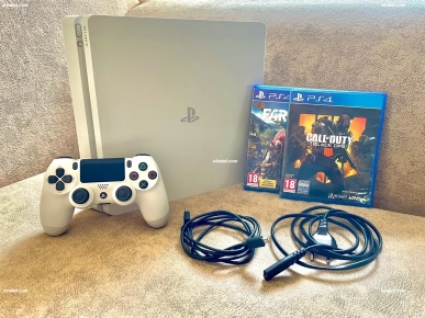Playstation 4 slim Playstation 4 slim