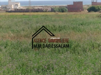 des lots de terrain près de la mer