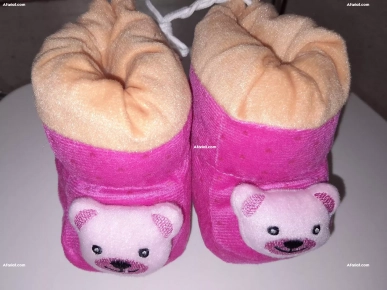 chaussures  et pantoufle  bébé  et enfant k