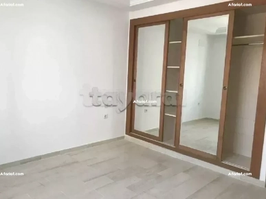 Location appartement luxueux S+3 au Menzah 9