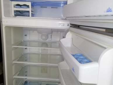 Réfrigérateur Ariston