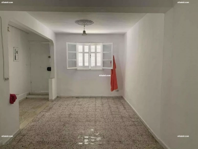 À Louer – Maison S+3 avec grande terrasse à wardia 6, tunis