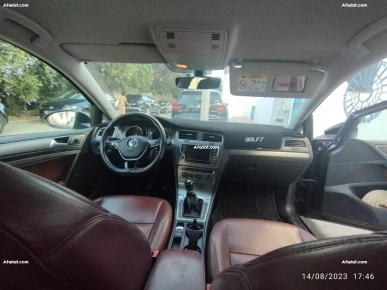 À vendre Golf 7 Confortline 1.2L TSI À vendre Golf 7 Confortline 1.2L TSI