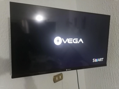 Smart Télé Vega 32 Avec Support Orientable
