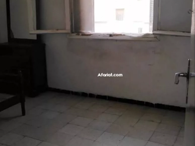 شقة لبيع داخل عمارة في تونس قصر السعيد