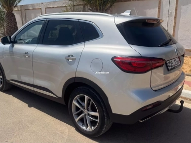 MG EHS Luxury Plug-in Hybrid – 12/2021 – Excellent état