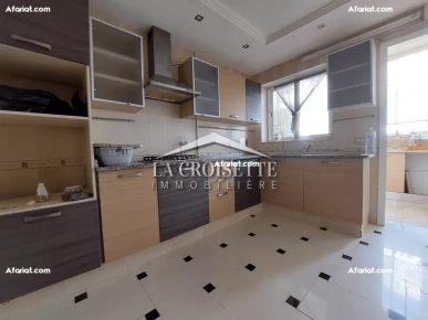 Appartement S+4 à Ain Zaghouan El Wahat MAV1432