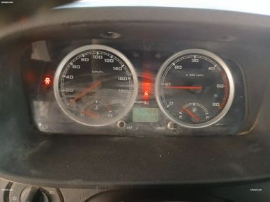 TATA Xénon 4 portes