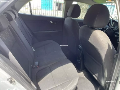kia rio 2020