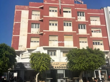 À VENDRE – IMMEUBLE SPACIEUX À FORT POTENTIEL
