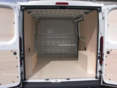 Camionnette avec chauffeur