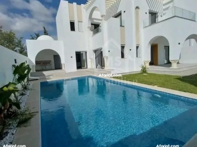 Villa toute neuve S+4 avec piscine à vendre à Hammamet Sud