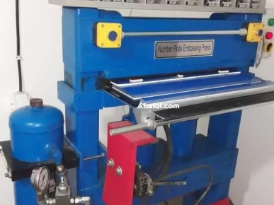 Machine de press / matricules