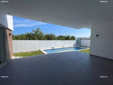 Villa S+4 toute neuve avec piscine à Hammamet à vendre 51355351