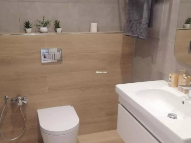 Ain Zaghouan Nord :  A louer appartement  au premier étage meublé