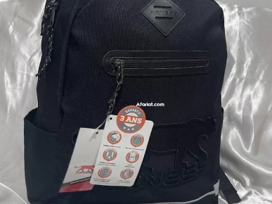 des sac à dos/ dorgine importé Fr