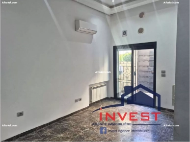 Appartement S+1 avec terrasse à proximité du Grand Carrefour