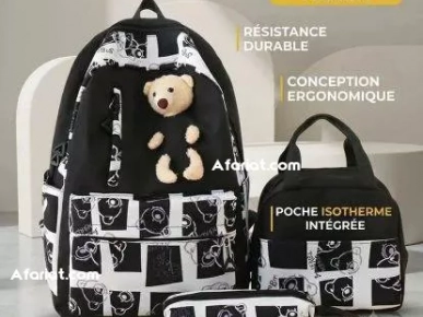 ensemble de 3 pièces se compose d'un sac à dos et d'un sac