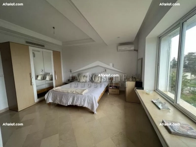 Villa S+4 avec piscine à Gammarth  MVL0522
