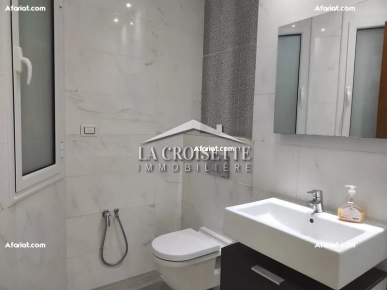Villa S+4 avec piscine aux Jardins De Carthage MVL0551
