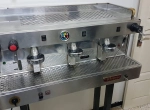 Annonce d'Offre catégorie Autres véhicules à Carthage région de Tunis: Vend machine à café professionnelle 