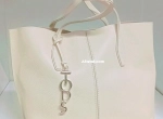 Annonce d'Offre catégorie Sacs et accessoires à Ariana Ville région de Ariana: Sac blanc de la marque tods 