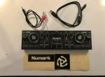 Annonce d'Offre catégorie Musique et instruments à Cité NASR II région de Ariana: Table de mixage/contrôleur dj Numark dj2go2 
