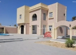 Annonce d'Offre catégorie Maison à Djerba - Midoun région de Médenine: LOCATION ANNUELLE D UNE BELLE VILLA VIDE AVEC PISCINE 