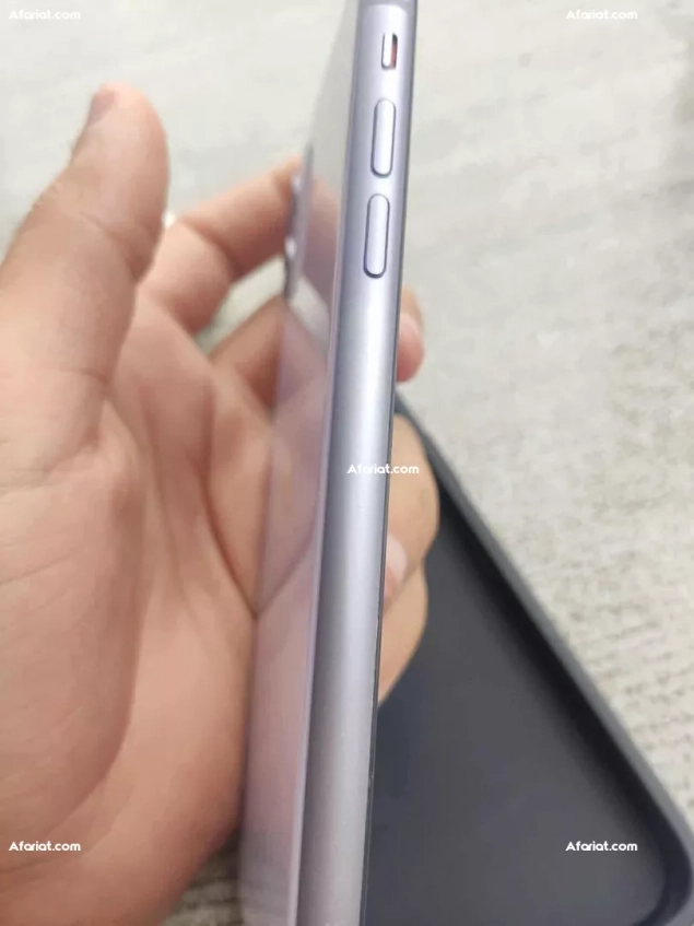 iPhone 11 stockage 64gb