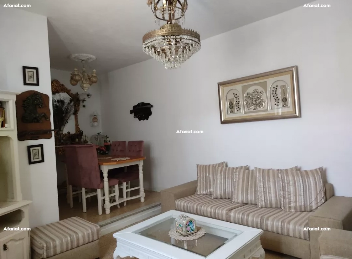Maison arabe S+5. Bonne état 2 étages