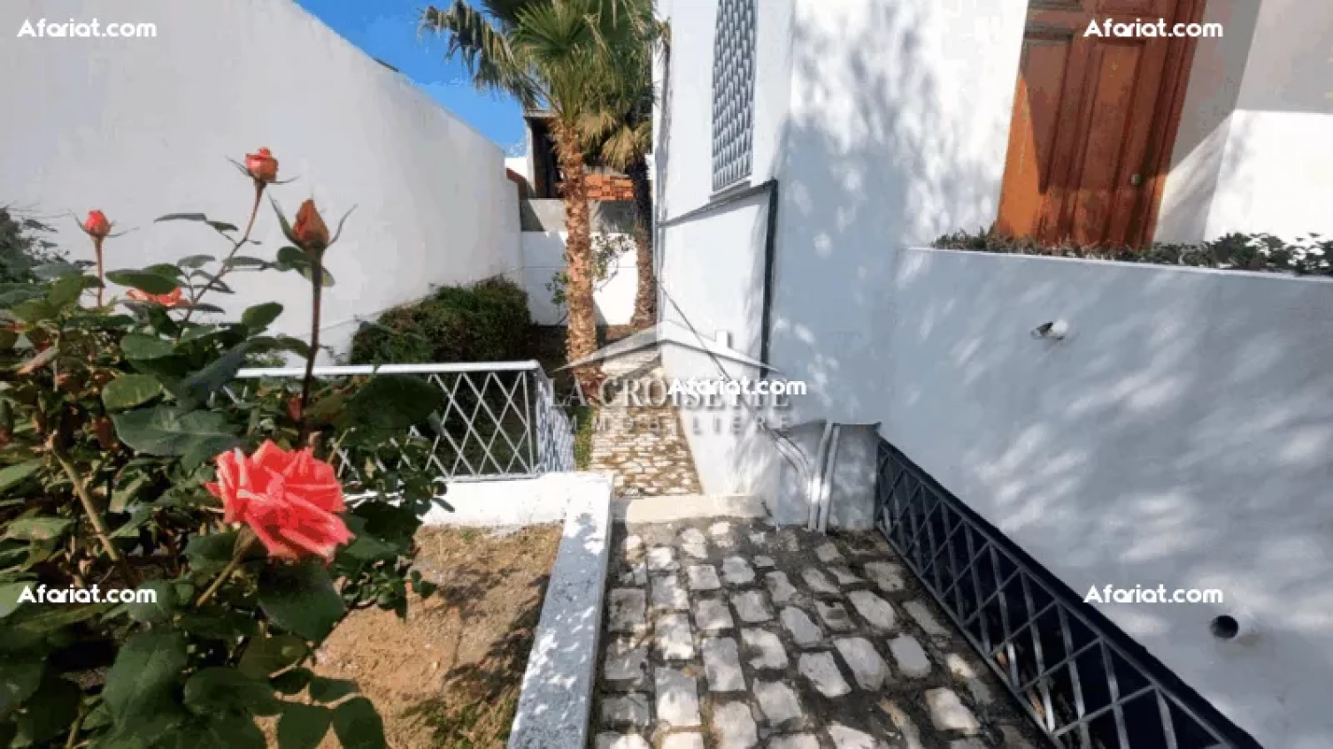 Villa S+5 à La Marsa MVL1511