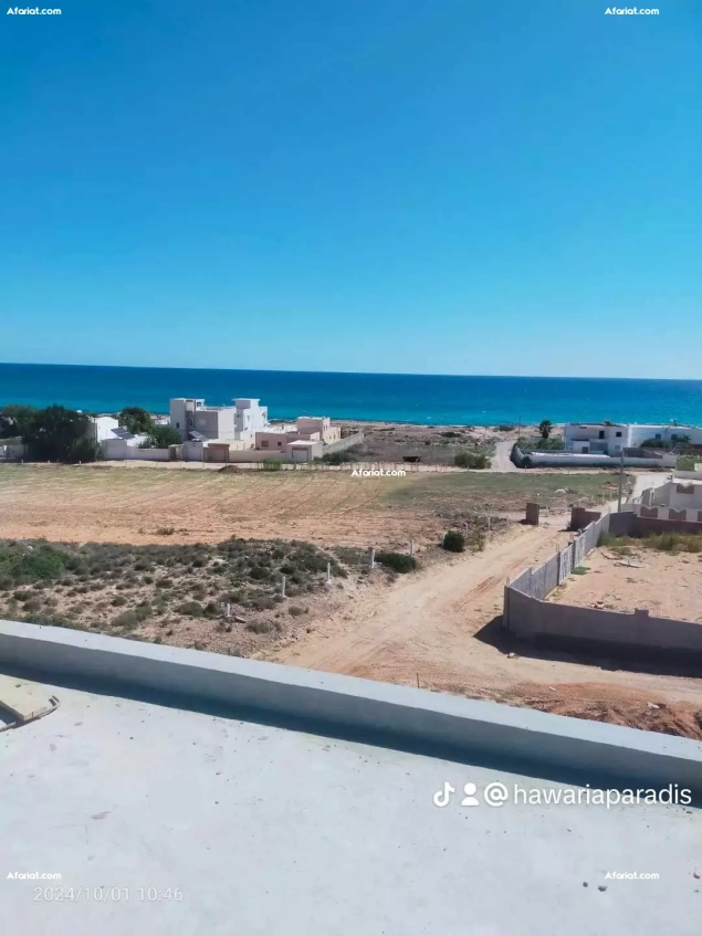 maison vue sur mer plage elhaouaria