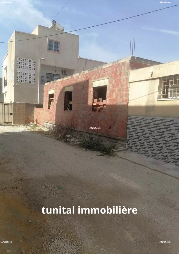 raoued route sidi amor a vendre villa un seul niveau inachevé