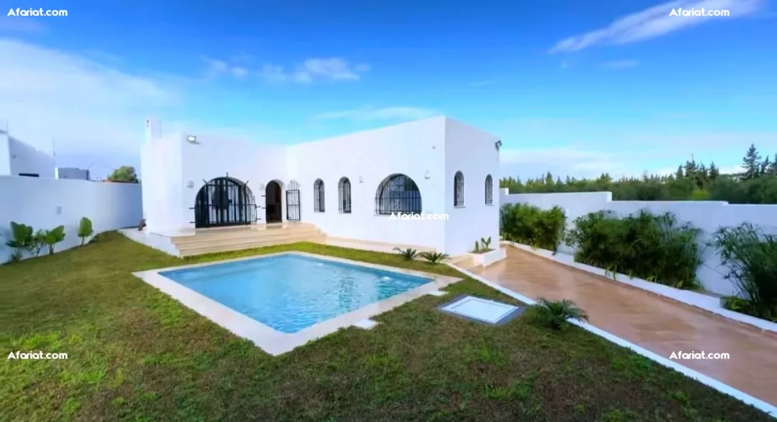 Une villa toute neuve avec piscine à vendre à Hammamet Sud