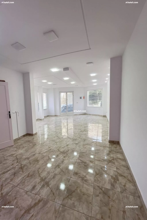 A LOUER Local Commercial Aux Jardin del menzah 2