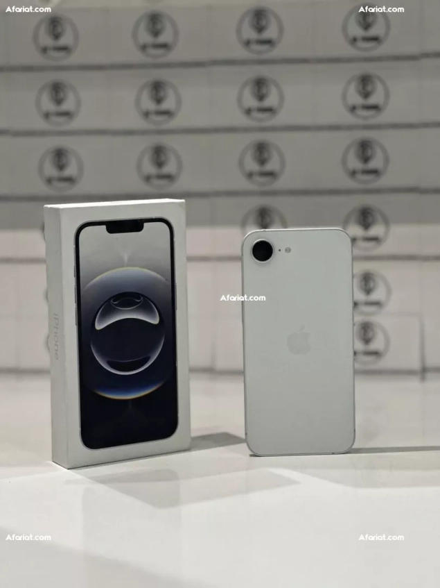 iPhone 16e