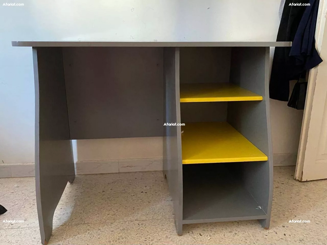 Petit bureau