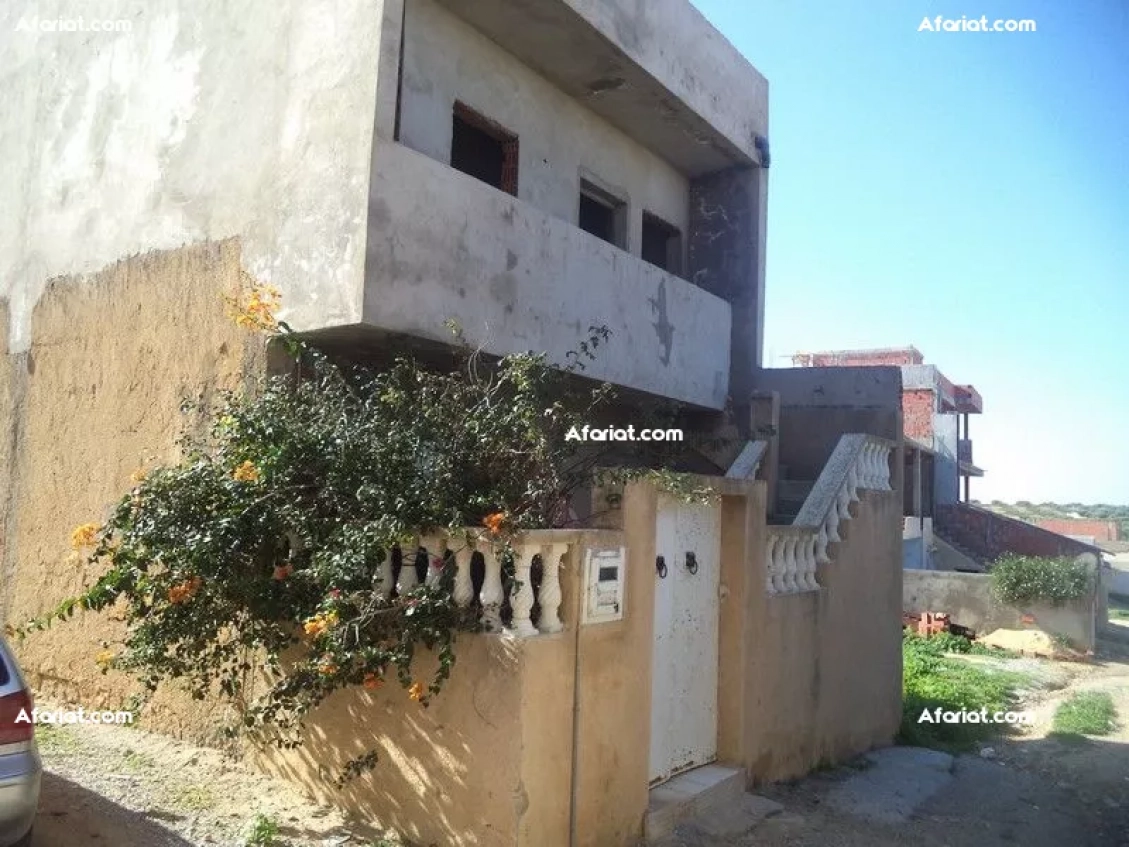av maison rdc avec duplex non fini a hammamet sud