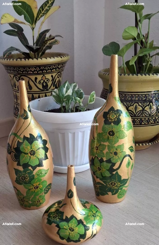 article de décoration en poterie