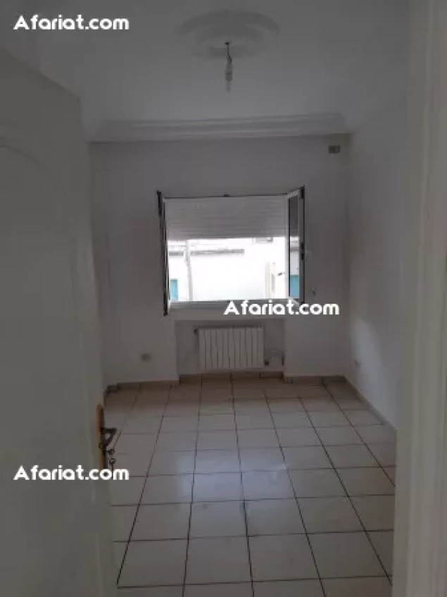 A louer T3 cité Taïeb el M'Hiri El Aouina