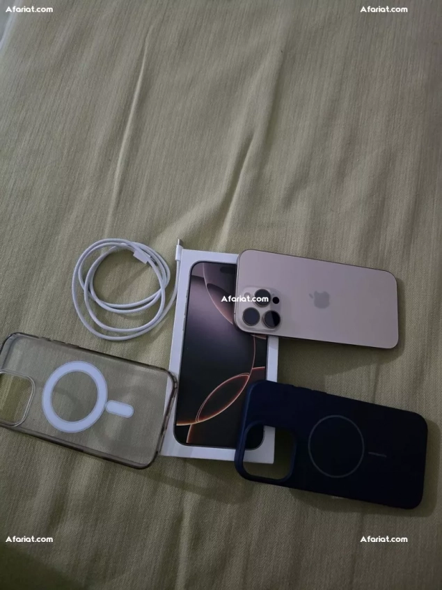 IPhone 16 pro max Gold