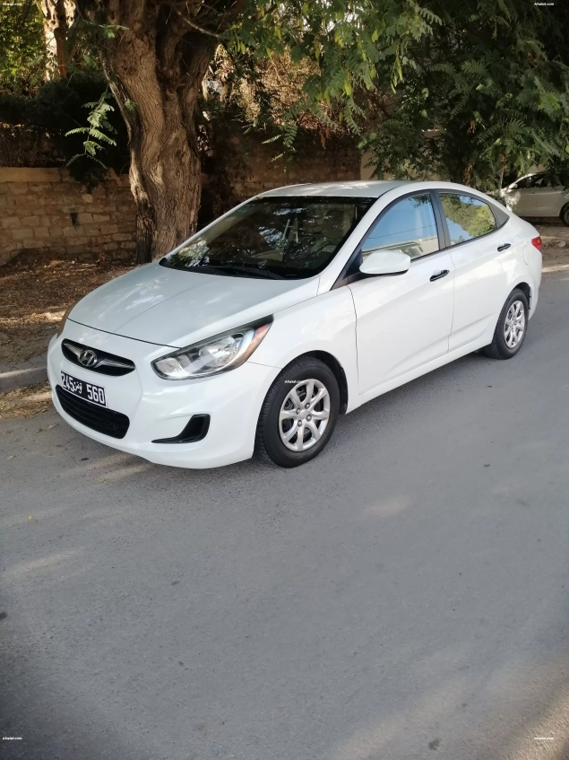 Hyundai accent