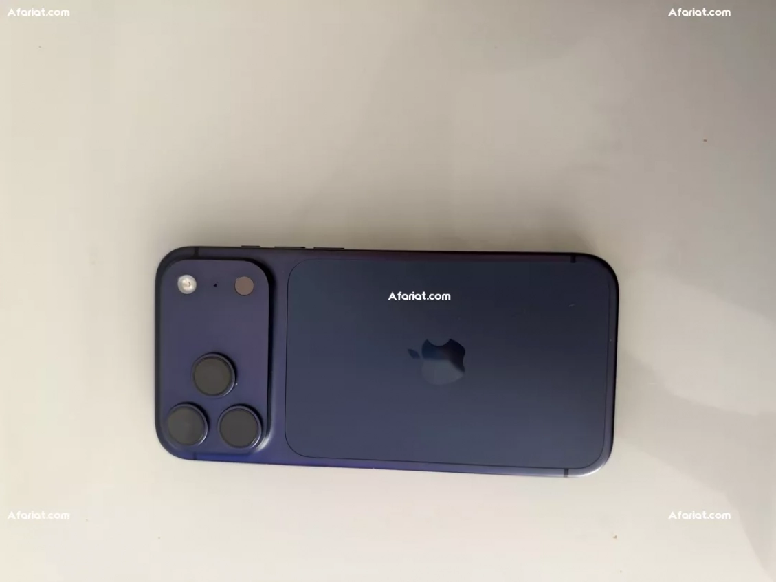 à vendre iPhone 17 pro Max comme neuf prix 3400d