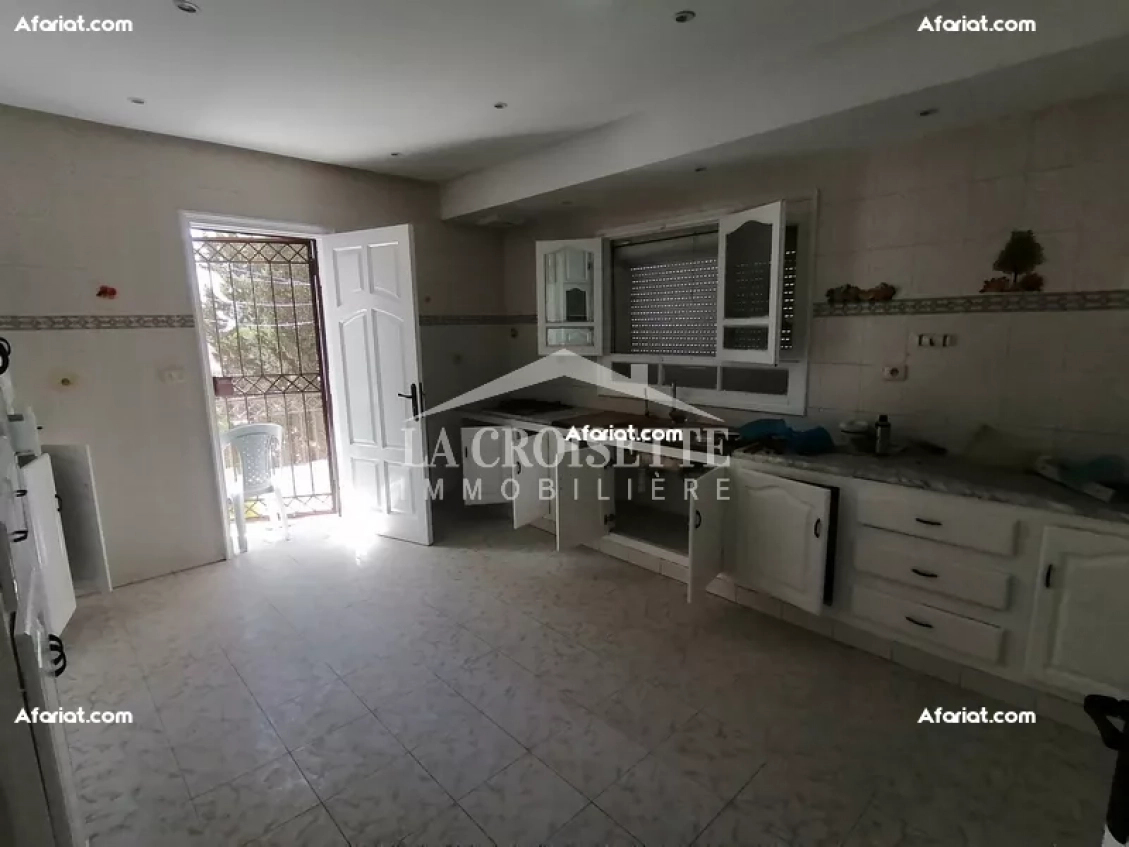 Etage de villa S+4 à L'aouina  ZEL0457